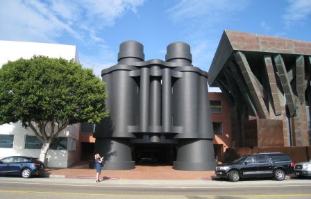 Chiat day_Gehry_Los Angeles_2